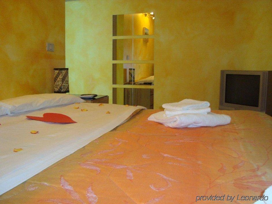 Residence Le Corniole Arezzo Pokój zdjęcie